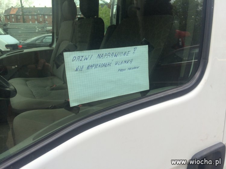 Drzwi naprawione.