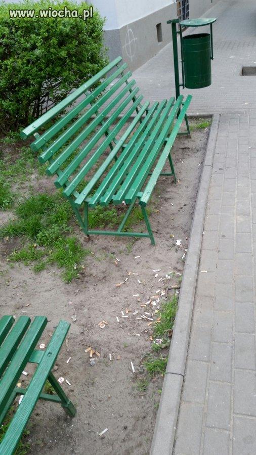 Tak blisko a jednak tak daleko