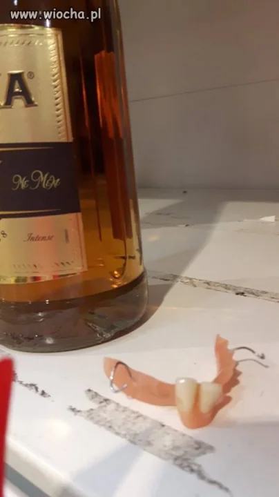 Znalezione w Tesco, przy alkoholach 