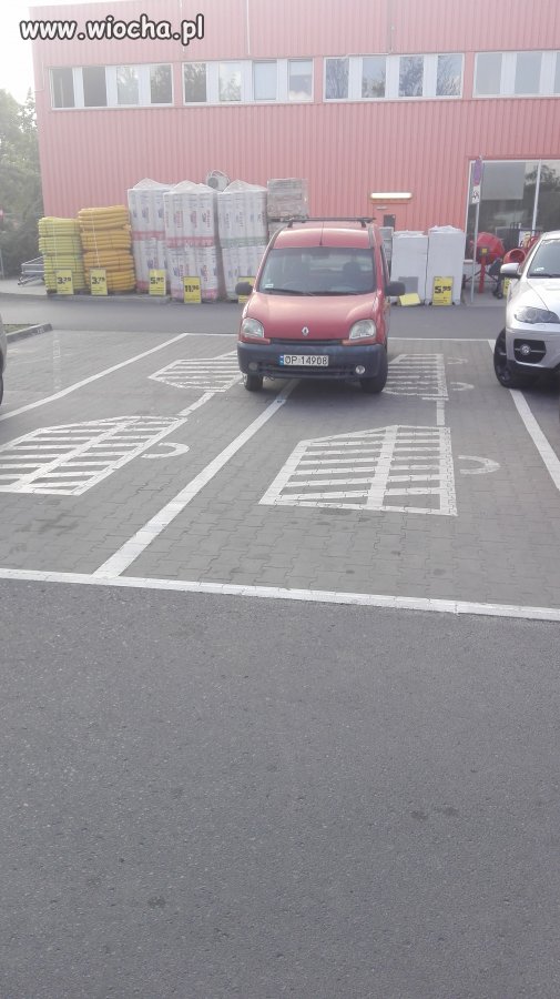 Obi Opole zajęte miejsca do załadunku