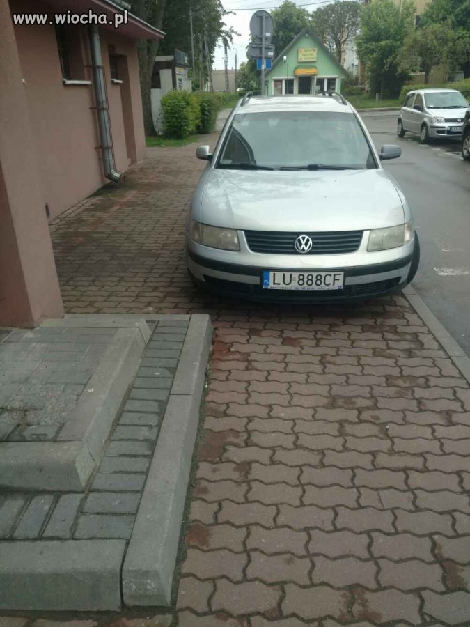 Idiota parkingowy