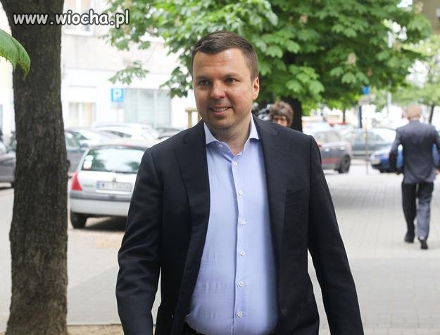 Falenta przestępca czy patriota ?