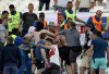 250 rosyjskich kibiców odparło atak 