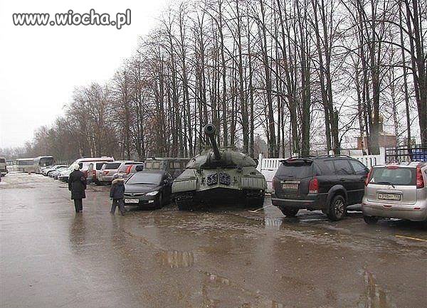 Na parkingu.