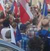 Hymn Polski śpiewany w czapce
