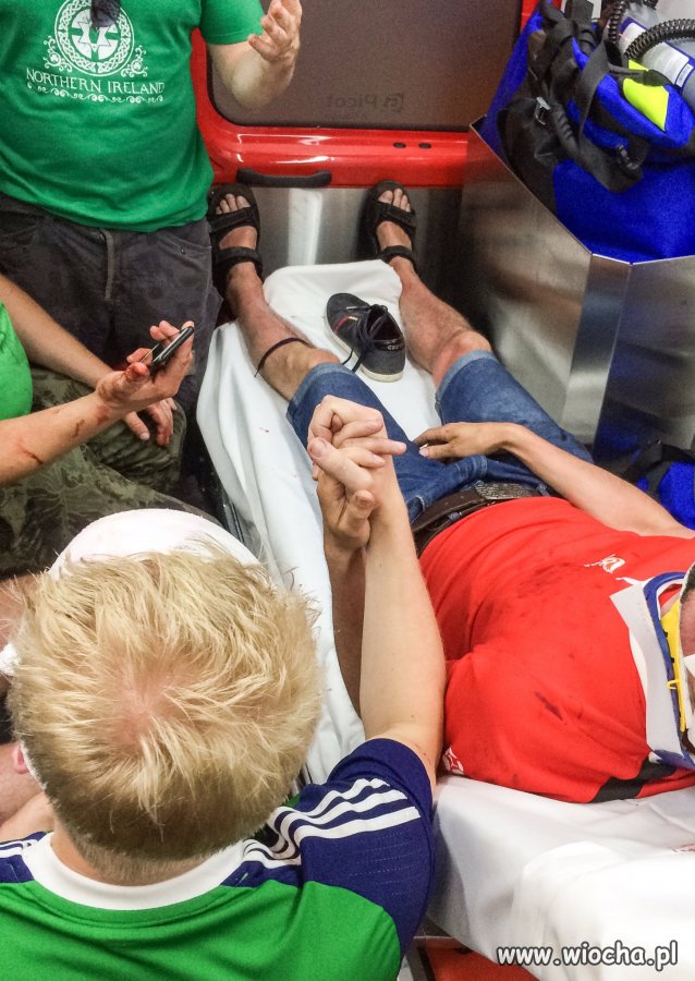 Kibice Irlandii wspierają rannego Polaka 
