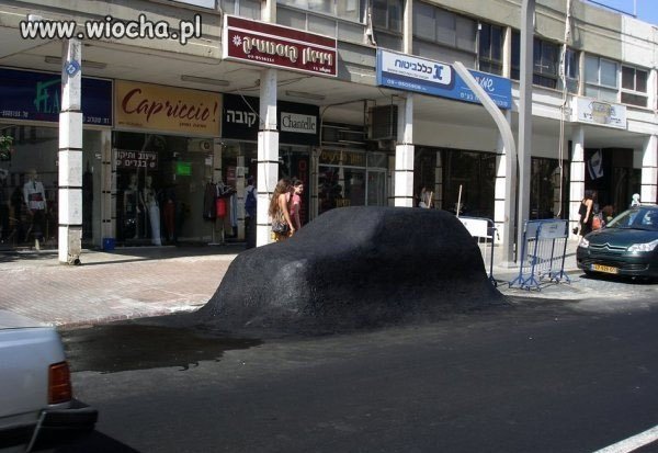 Ktoś chyba zapomniał usunąć auto