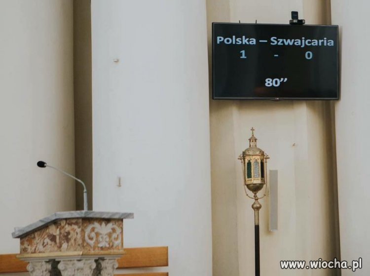 Proboszcz też jest kibicem 