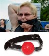 Baba z KOD zapomniała gadżetu 