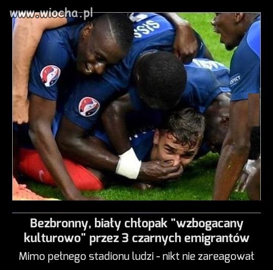 Bezbronny, biały chłopak wzbogacany kulturowo 