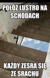 Lustro na schodach