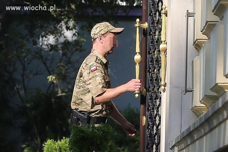 Pijany bor-owik w kancelarii p.premier