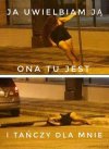 Ona tu jest