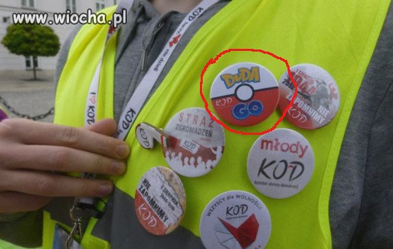 KOD rozdaje znaczki Duda Go