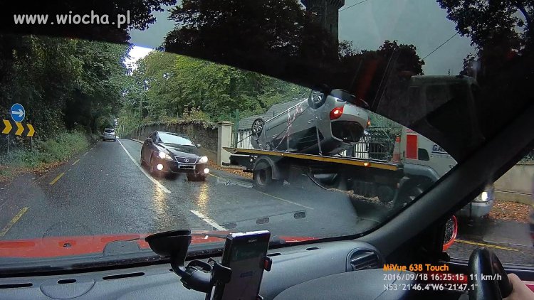 Jak prawidłowo wciągnąć auto na lawetę