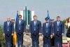 Spodnie to szyli chyba u jednego krawca.