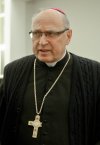 Biskup diecezji włocławskiej Wiesław Mering zakazał śpiewania świeckich pieśni podczas uroczystości na terenie swojej diecezji