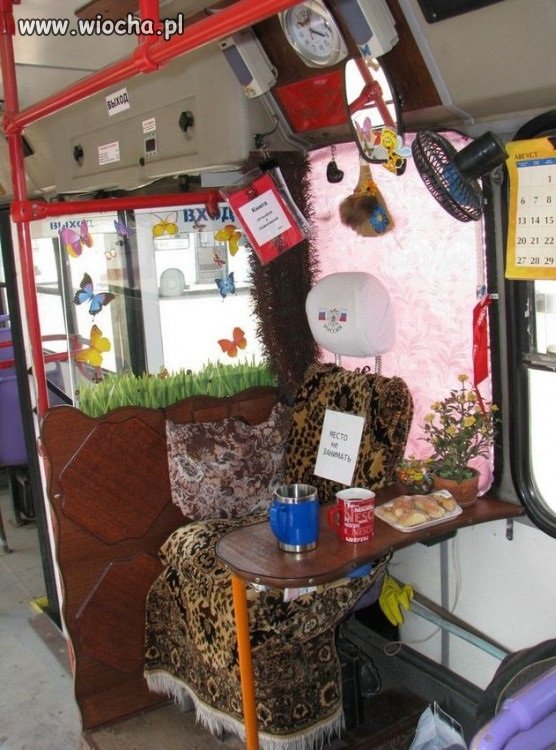 Pierwsza klasa w autobusie