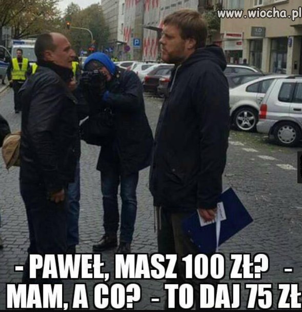 Sto złotych.