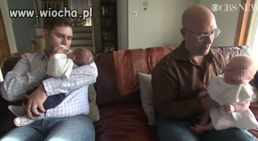 Parze gejów urodziły się trojaczki