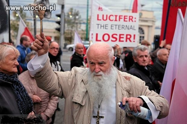 "Lucyfer wiecznie przegrany"