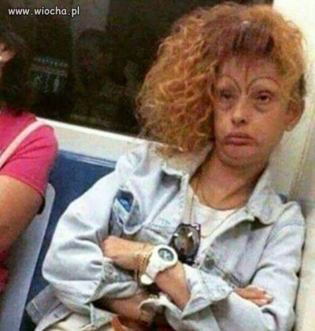 A brwi robię cyrklem