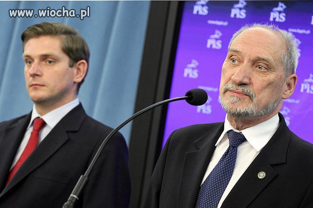 "Uprzejmie zawiadamiam..." prokuraturę...