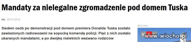 Ile feminazistek protestujących przed domem JK