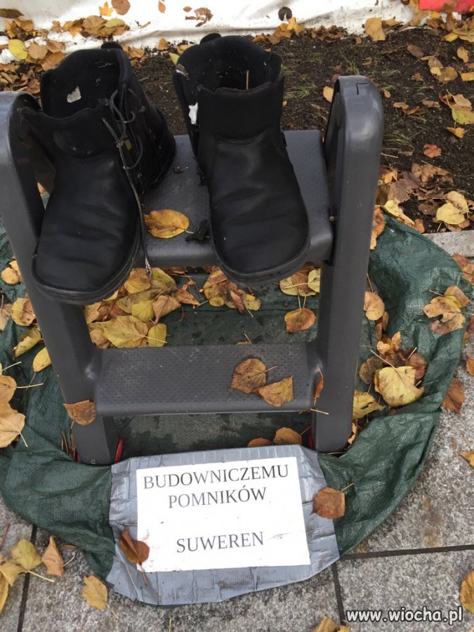 Kogoś puścili w skarpetkach