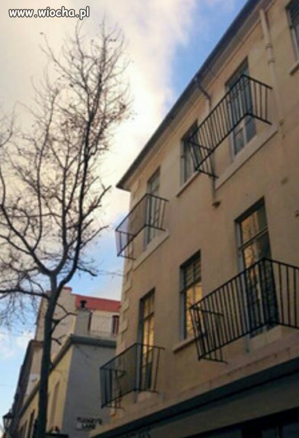 Mamusia wyjdzie na balkon...