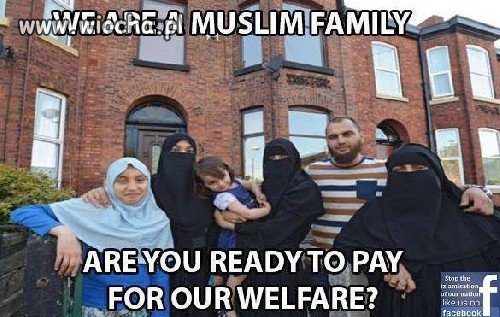 Muslimscy kierowcy zwolnieni za niedostarczenie..