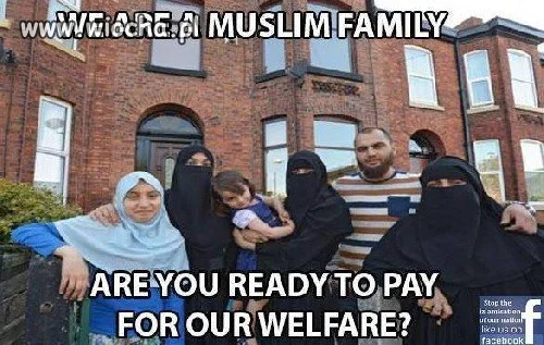 Muslimscy kierowcy zwolnieni za niedostarczenie..