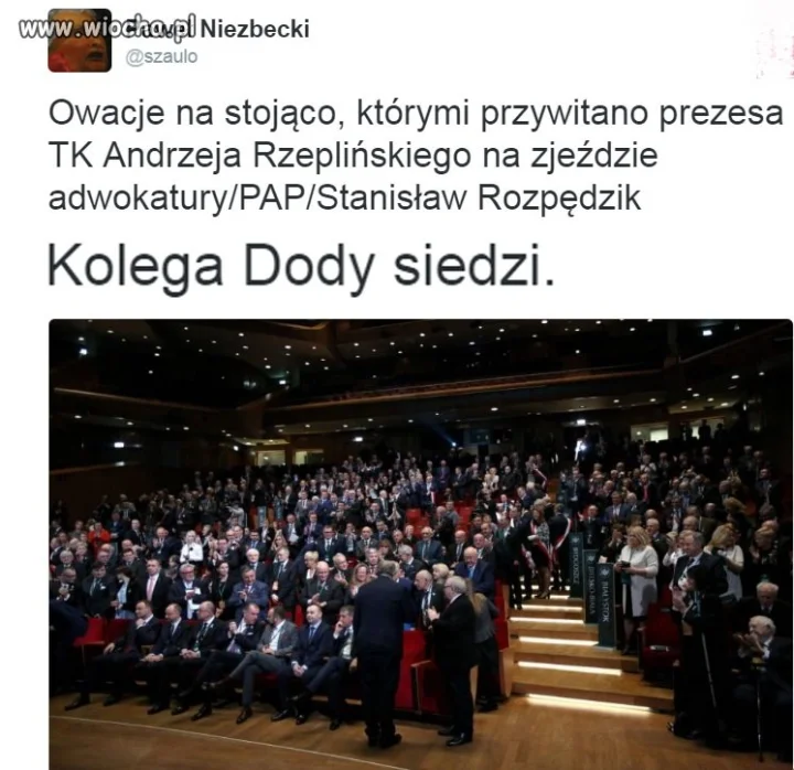 Prezydent siedzi...