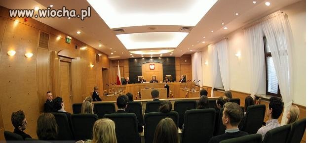 Trzech sędziów wybrano bez Kworum-niekostytucujne