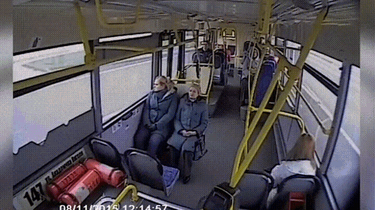 Obowiązkowe pasy w autobusach?