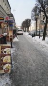 A zaparkuje sobie na chodniku