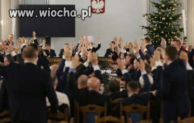 Uwaga uwaga! Polski cyrk sejm wystartował