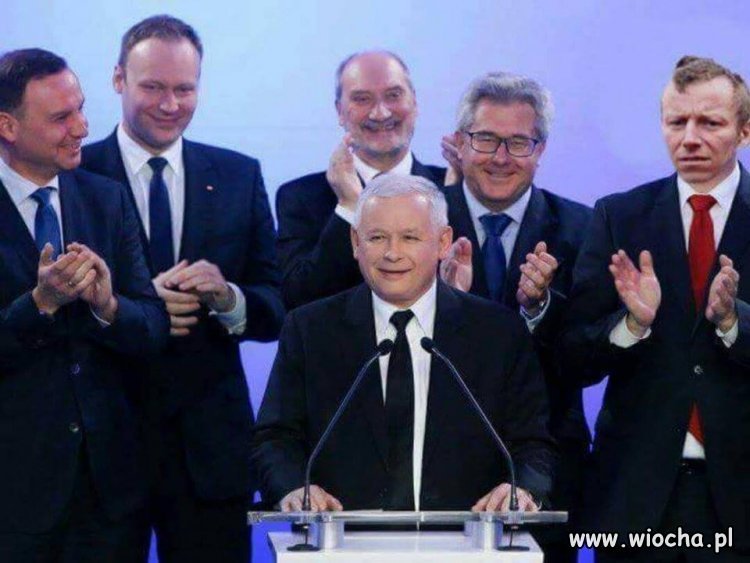 Władca marionetek...