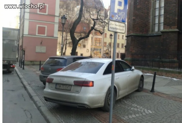 Chamy krzyczą na policję, sądy i kulawe prawo..