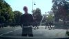 Macierewicz nie umie przejść  przez ulicę