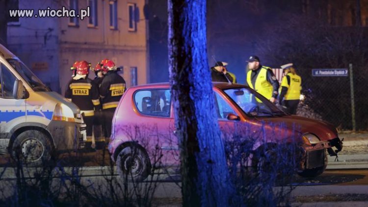 Kolizja rządowej kolumny. Zarzut dla kierowcy seicento 