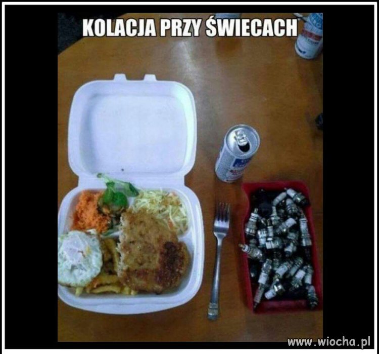 Kolacja przy świecach.