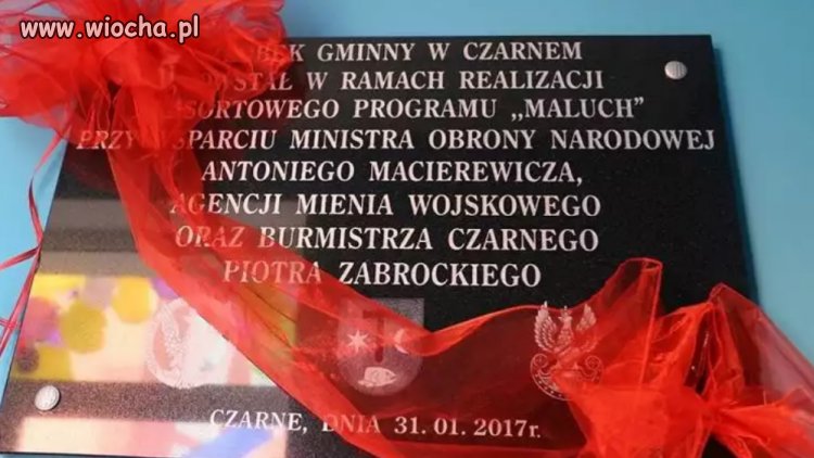 Przy asyście 6 duchownych odsłonięto tablice