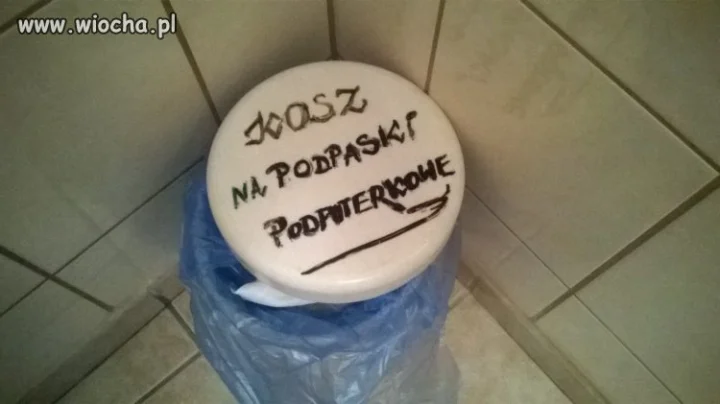 KOSZ NA PODPASKI PODFUTERKOWE 