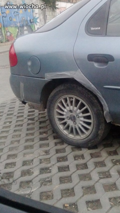 Taśma wszystko kryje...