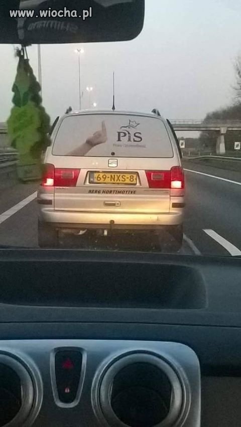 Pozdrowienia dla PiS-u