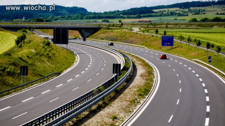 DGP podaje rząd tnie kasę na drogi. 