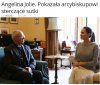 Arcypapa zniesmaczony po wizycie