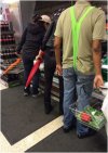 Każdy nosi ubranie tak jak mu wygodniej
