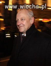 Załatwił prace całej rodzinie .o to chodziło?